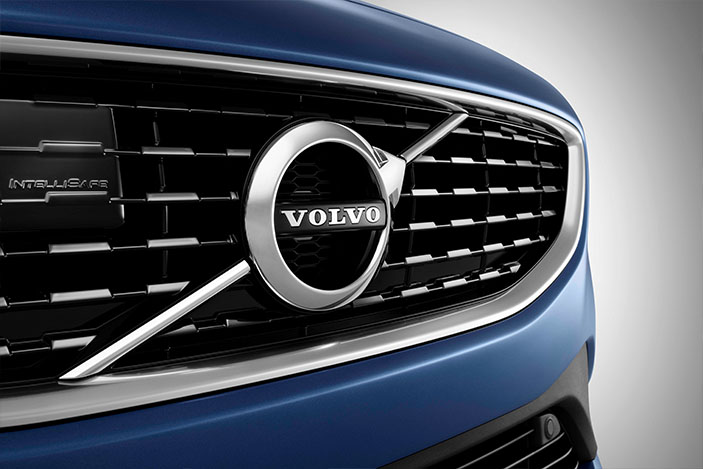 Volvo V40 grille