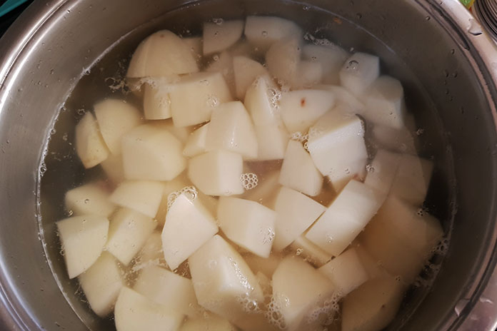 potatoes boiling