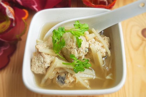 Pong Tauhu Soup (Meatball Tofu Soup)- Whip It UP! - STORM-ASIA